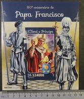 St Thomas 2016 Pope Francis Religion Popes Uniforms S/sheet Mnh - Feuilles Complètes Et Multiples