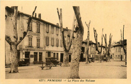 Pamiers * La Place Des Vekisse * Hôtel De La Paix RAYMONDON * Automobile Voiture Ancienne De Marque ? - Pamiers