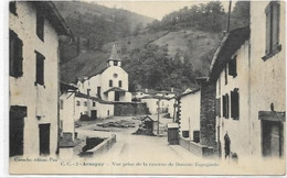 D 64. ARNEGUY.  VUE PRISE DE LA CASERNE DE DOUANE ESPAGNOLE - Arnéguy