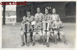 CARTE PHOTO : SARREBOURG PHALSBOURG FANFARE MILITAIRE ACCORDEON CASERNE REGIMENT MILITAIRE GUERRE 57 MOSELLE - Sarrebourg