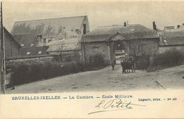 REF3979/  CP-PK Bruxelles - Ixelles La Cambre - Ecole Militaire Animée - Ixelles - Elsene