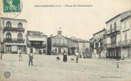 CPA FRANCE 30 " Gallargues, Place Du Coudouyer". - Gallargues-le-Montueux