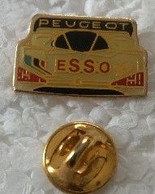 Pin's - Sports - Automobiles - PEUGEOT - ESSO - - Car Racing - F1