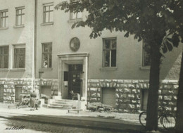 Rarität Personen Fahrrad Vor Dem Eingang Rathaus Eichwalde Sw 15.2.1958 Verlag H. Sander - Eichwalde