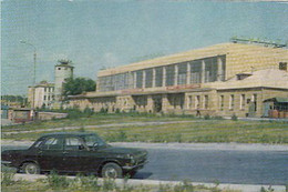 SHYMKENT- RAILWAY STATION, CAR - Kazachstan