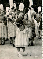 Pont L'abbé * Jeune Fille Du Pays En Costume De Fête * Coiffe Bretonne * Folklore - Pont L'Abbe