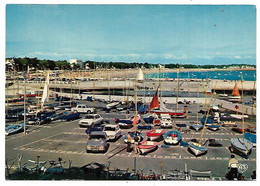 CP CARNAC PLAGE, AUTOS VOITURES, LA BASE NAUTIQUE ET LA GRANDE PLAGE, MORBIHAN 56 - Carnac