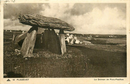 Plozévet * Le Dolmen De Pors Poulhan * Menhir Mégalithe Monolithe - Plozevet