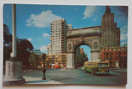 NEW YORK CITY - Washington Square - Bus - Places