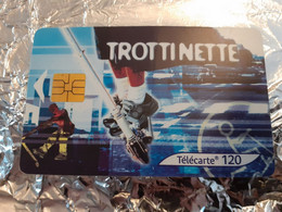 F 1134  970 TROTTINETTE - 120 Eenheden