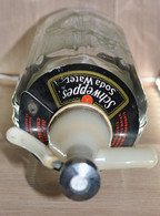 SIPHON Schweppes Soda Water - By Appointment To 70 Her Majesty The Queen. - Limonade