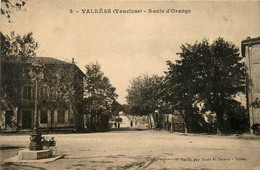 Valréas * La Route D'orange * Place - Valreas