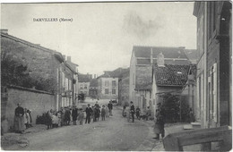 55   Damvillers    -  Une Rue Animee - Damvillers