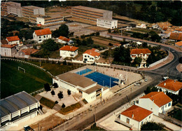 Jonzac * Vue Aérienne Sur La Piscine * Le Stade , Stadium * Sport - Jonzac