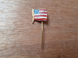 MILITARIA BROCHE DRAPEAU AMERICAIN - Banderas