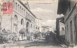 La Rue Principale Et La Mairie - Verfeil