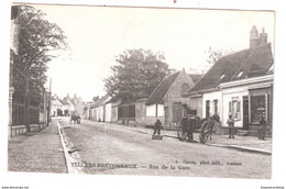 CPA VILLERS BRETONNEUX -(80) - VILLERS-BRETONNEUX  LA RUE DE LA GARE NON ECRITE CARON N° 1  UNUSED - Villers Bretonneux