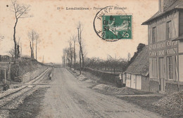 76 - LONDINIERES - Traversée De Boisselet - Londinières