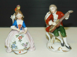 2 SUJETS PERSONNAGES PORCELAINE CAPODIMONTE MUSICIEN Objet De Vitrine XIXe Déco Collection Miniatures - Capodimonte (ITA)