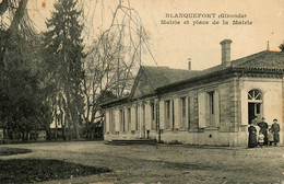 Blanquefort * Mairie Et Place De La Mairie - Blanquefort