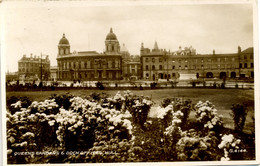 EAST YORKS - HULL - QUEEN'S GARDENS AND DOCK OFFICES RP Ye416 - Hull