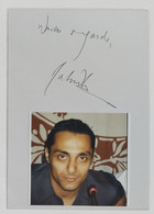 43627 266/ AUTOGRAFO Su Cartoncino - RAHUL BOSE (attore) - Otros & Sin Clasificación