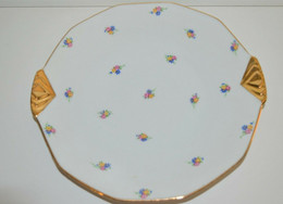 JOLI PLAT A GATEAUX Ancien En PORCELAINE 1930/40 Décor De Fleurettes Dorure Doré COLLECTION DECO VITRINE TABLE - Limoges (FRA)