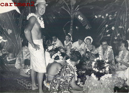 PHOTOGRAPHIE ANCIENNE : TAHITI POLYNESIE FRANCAISE DANSEUSE VAHINE ETHNOLOGIE DANSE ETHNIC OCEANIE - Polinesia Francese