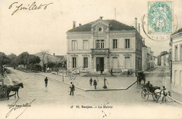 Saujon * La Mairie De La Commune * Hôtel De Ville * Attelage * Rue - Saujon