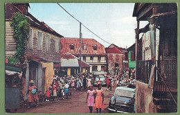 CPSM Rare - DOMINICA (DOMINIQUE) WEST INDIES - VICTORIA STREET WITH ITS ANCIENT FRENCH ARCHITECTURE - Belle Animation - Dominica