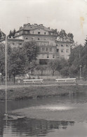 9726) BAD SCHALLERBACH - Tolle Alte S/W AK Mit Haus U. Parkbänken Am Wasser ALT - Bad Schallerbach