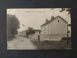 Courson - La Gendarmerie - Courson-les-Carrières