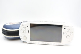 SONY PLAYSTATION PORTABLE PSP : CONSOLE WHITE 1003 - Handheld And Games - Tested And Working - With Case And Memory Card - PSP