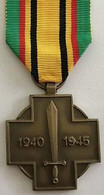 Médaille Du Combattant Militaire De La Guerre -1940-1945 - En Bronze - Largeur De 38 Mm - WWII - Belgique