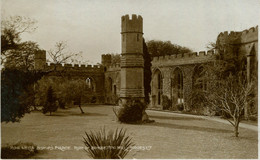 SOMERSET - WELLS - BISHOPS PALACE - RUINS OF BANQUETTING HALL RP Som690 - Wells