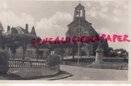 87- CHATEAUNEUF LA FORET - EGLISE ET MONUMENT AUX MORTS - 1957 - Chateauneuf La Foret