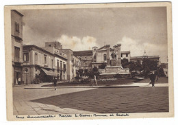 11.362 - TORRE ANNUNZIATA NAPOLI PIAZZA E CISARO MONUMENTO AI CADUTI ANIMATA  1940 CIRCA - Torre Annunziata