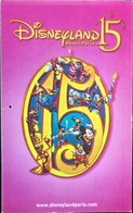 FRANCE  -  DisneyLAND Resort  Paris  -  " 15 " - Disney Passports