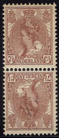 Netherlands (1898) 7-1/2c Queen Wilhelmina Tête-bêche Pair. Scott 66a. Small Thin On Top Stamp. - Ungebraucht