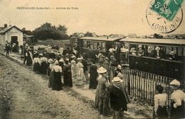 Préfailles * La Gare , Arrivée Du Train * Locomotive Machine * Ligne Chemin De Fer Loire Inférieure - Préfailles