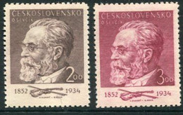 CZECHOSLOVAKIA 1952 Sevcik Centenary  MNH / **.  Michel 715-16 - Unused Stamps