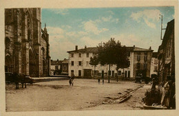 Belmont * La Place De L'église - Belmont De La Loire