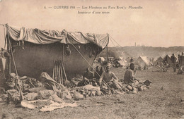 France (13 Marseille Militaire) - Guerre 1914 - Les Hindous Au Parc Borely (Intérieur D'une Tente) - Parken En Tuinen