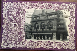 Cpa, écrite En 1919, Fantaisie Gaufrée, Effet Dentelle - Bruxelles, Théâtre Flamand, Animée, Fond Mauve - Monumentos, Edificios