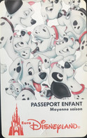 FRANCE  -  Euro DisneyLAND  -  101 DALMATIENS CHIOTS  -  Enfant - Passaporti  Disney