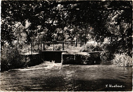 77 . BAGNEAUX SUR LOING . LE BARRAGE DU MOULIN DE PORTONVILLE   ( Trait Blanc Pas Sur Original ) - Bagneaux Sur Loing