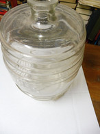 Ancien Tonneau à Parfum , Alcool Ou Eau De Cologne , En Verre  (H= 33cm , Diamètre De La Base = 19cm) - Glass & Crystal