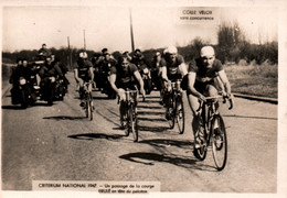 Photo De Presse Velox: Cyclisme, Critérium National 1947 - Un Passage De La Course, Brulé En Tête Du Peloton - Cyclisme