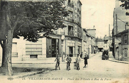 Villiers Sur Marne * La Place Des Tilleuls Et La Rue De Paris * Pharmacie BAUGE Baugé * Villageois - Villiers Sur Marne