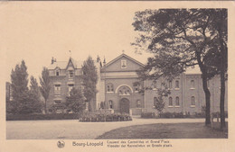 Bourg-Léopold - Couvent Des Carmélites Et Grand'Place - Klooster Der Karmelieten En Groote Plaats - Leopoldsburg